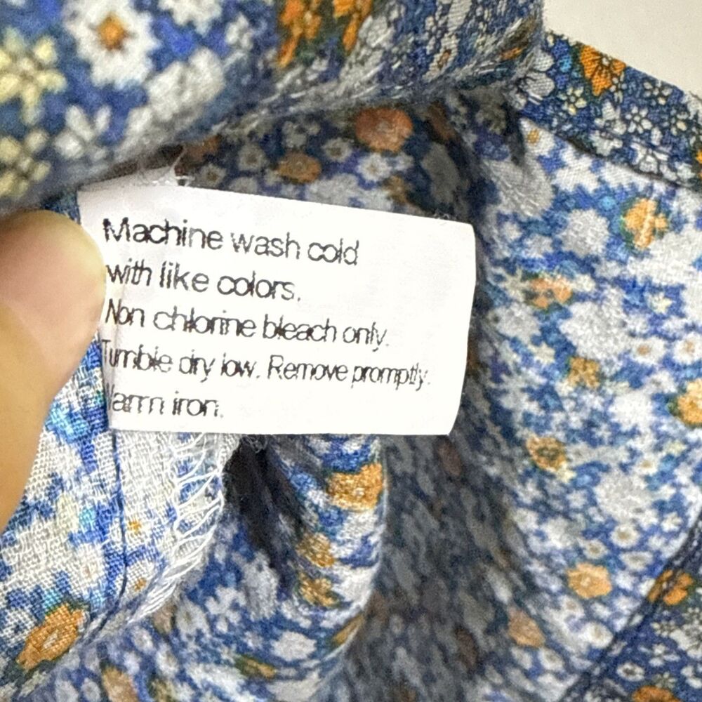 Vintage Tori Richard Hawaiian Print,  Floral Cotton Men's Size Medium Shirt - Picture 8 of 8